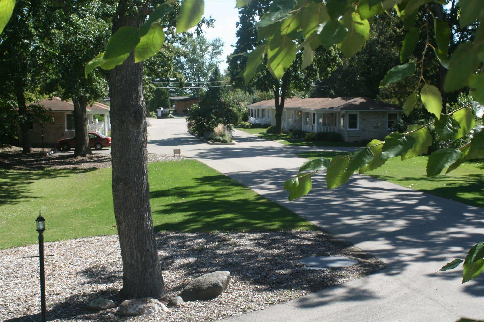 Seven Oaks Bed & Breakfast Lake Geneva Extérieur photo